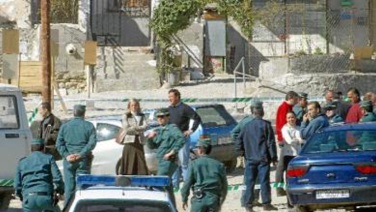 Despliegue en el lugar de los hechos en febrero de 2003