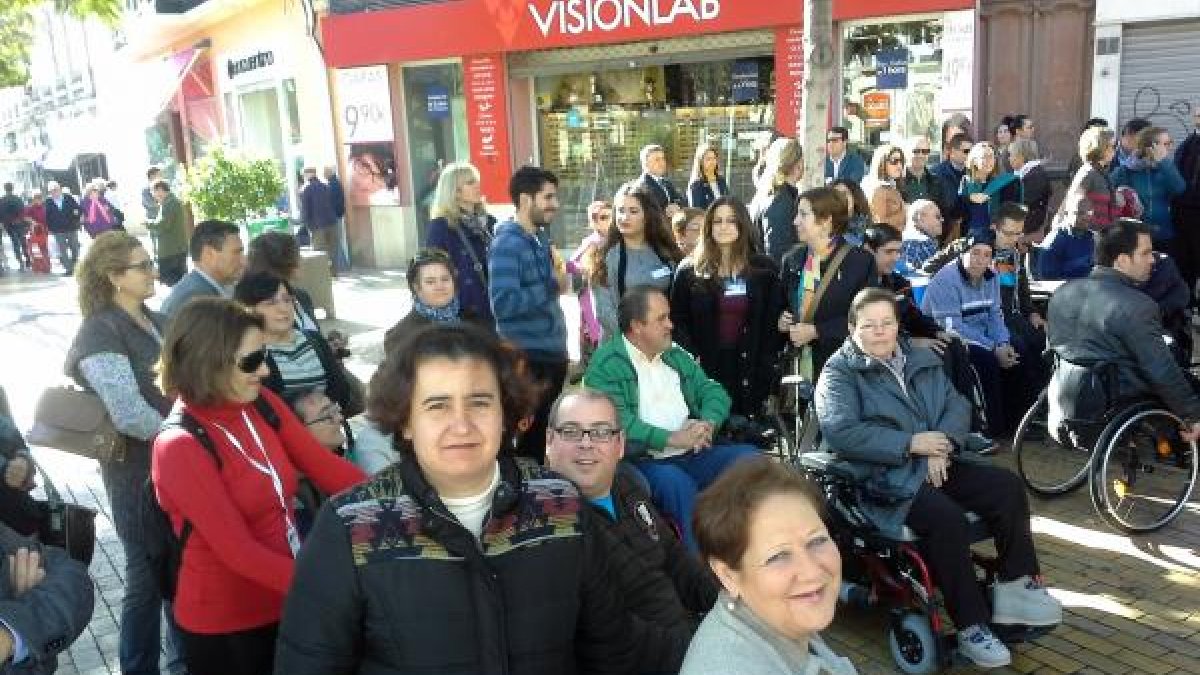 Almerienses en el acto celebrado por la FAAM con motivo del Día de la discapacidad.