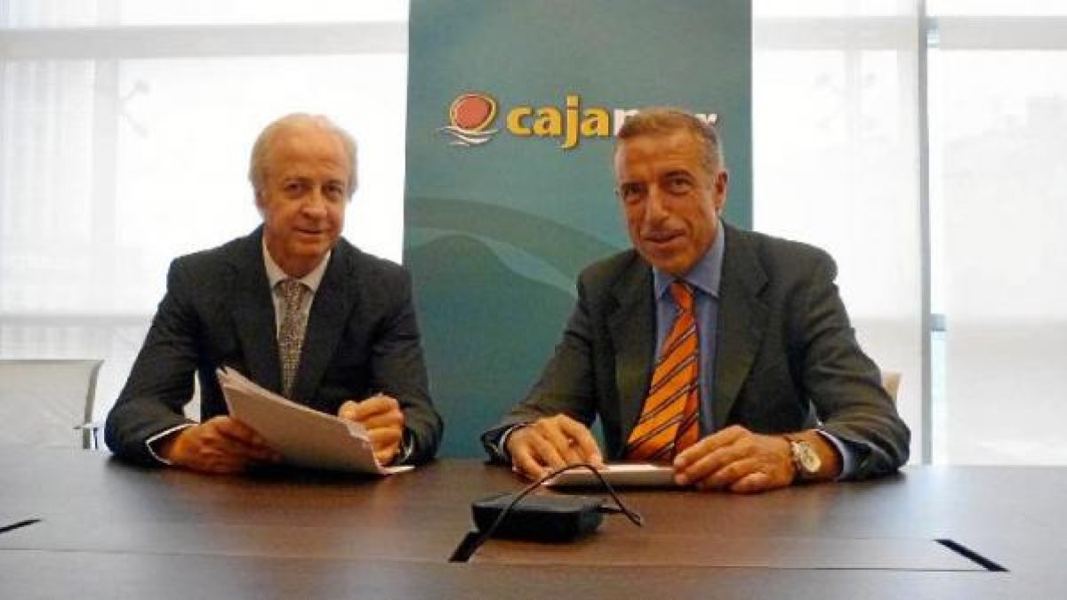Firma del acuerdo entre BCC y la gestora de fondos TREA