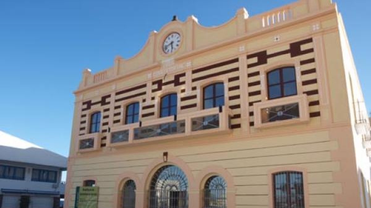 Fachada del Ayuntamiento de Garrucha.