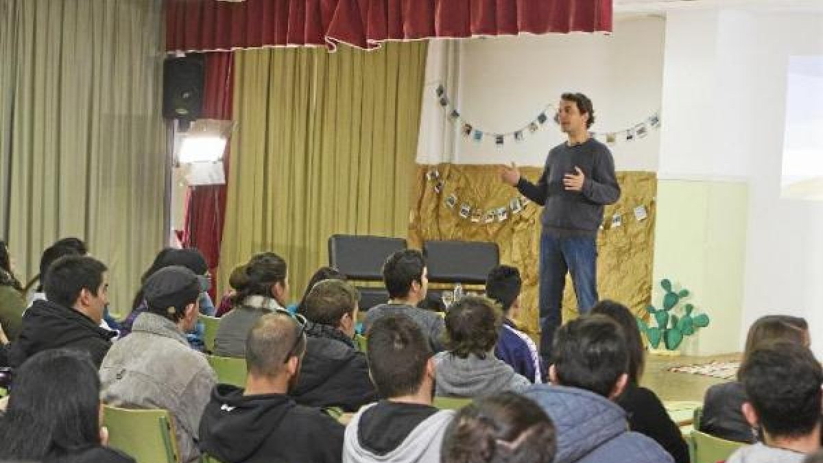 Iván Zoido, durante su charla en el instituto.