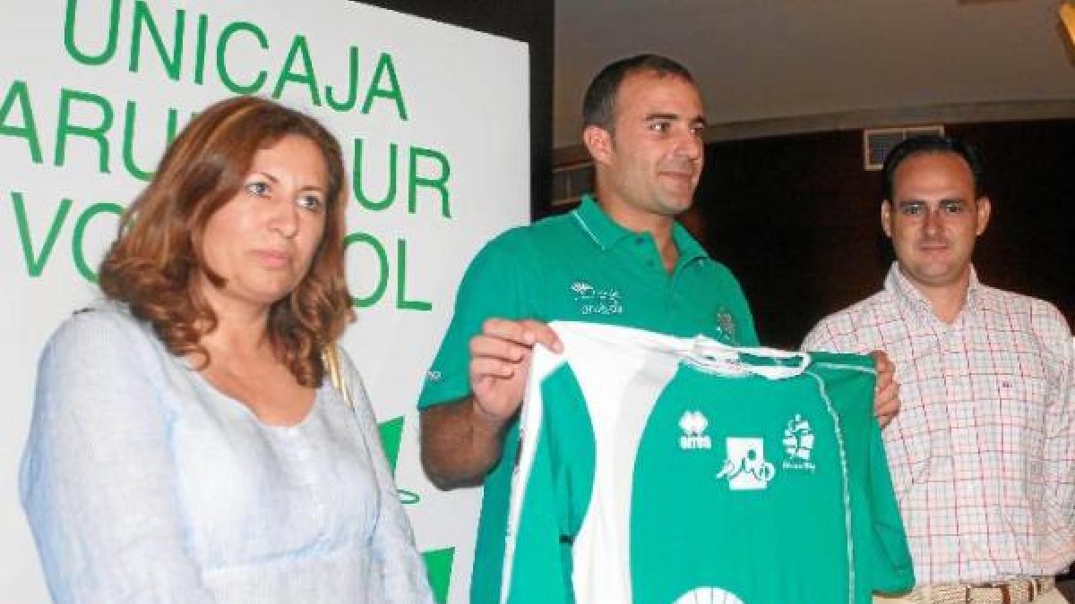Alexis Valido el día de su presentación con Unicaja Almería.
