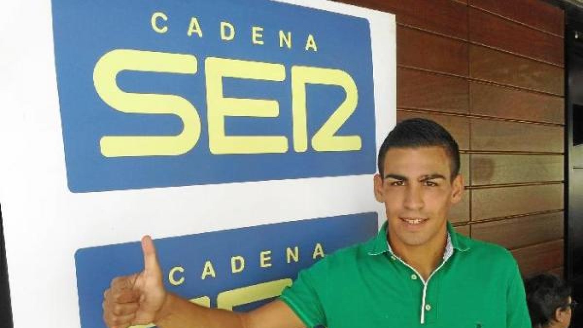 Dani Romera tenía compromiso con el Almeria pero le dejaron marchar.