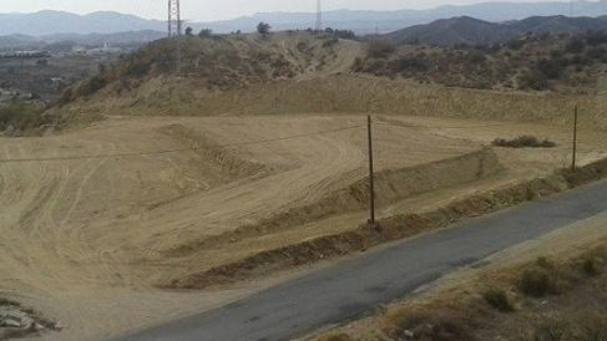 Parcela de La Loma Larga donde estará el Punto Limpio.