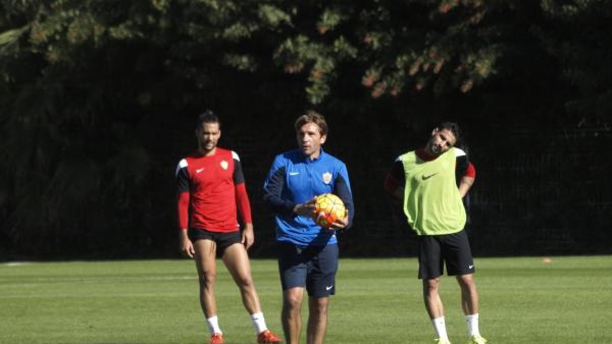 Joan Carrillo tiene más efectivos para elegir.