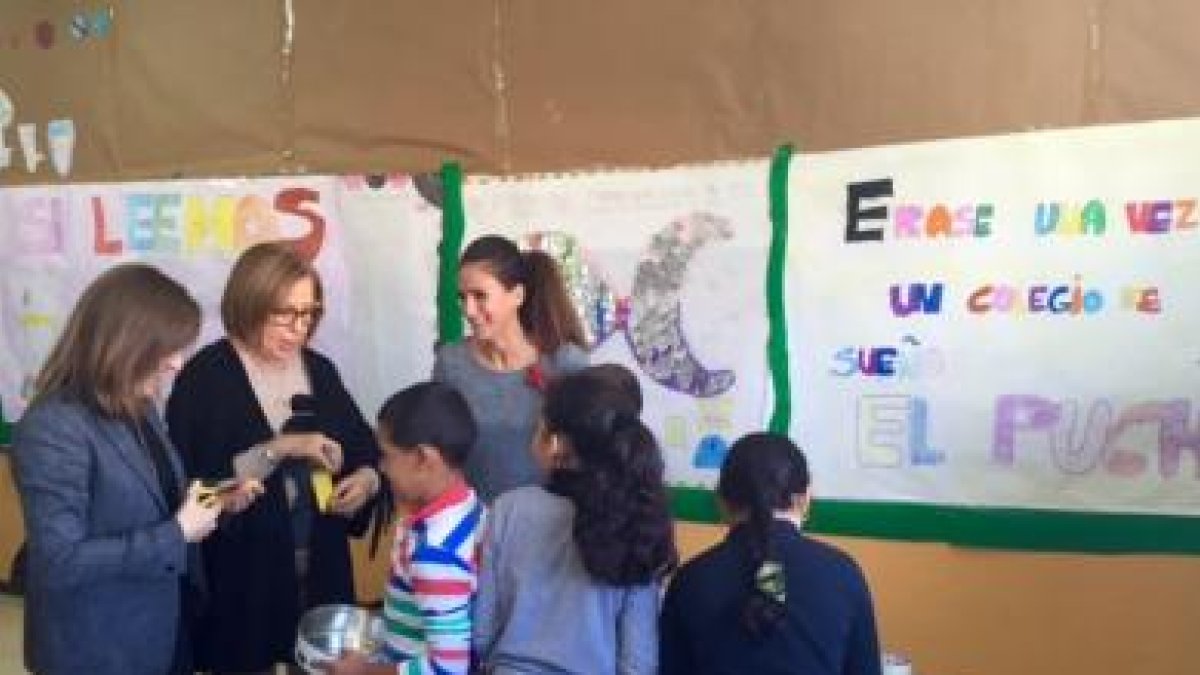 Adelaida de la Calle esta mañana en el colegio de El Puche.