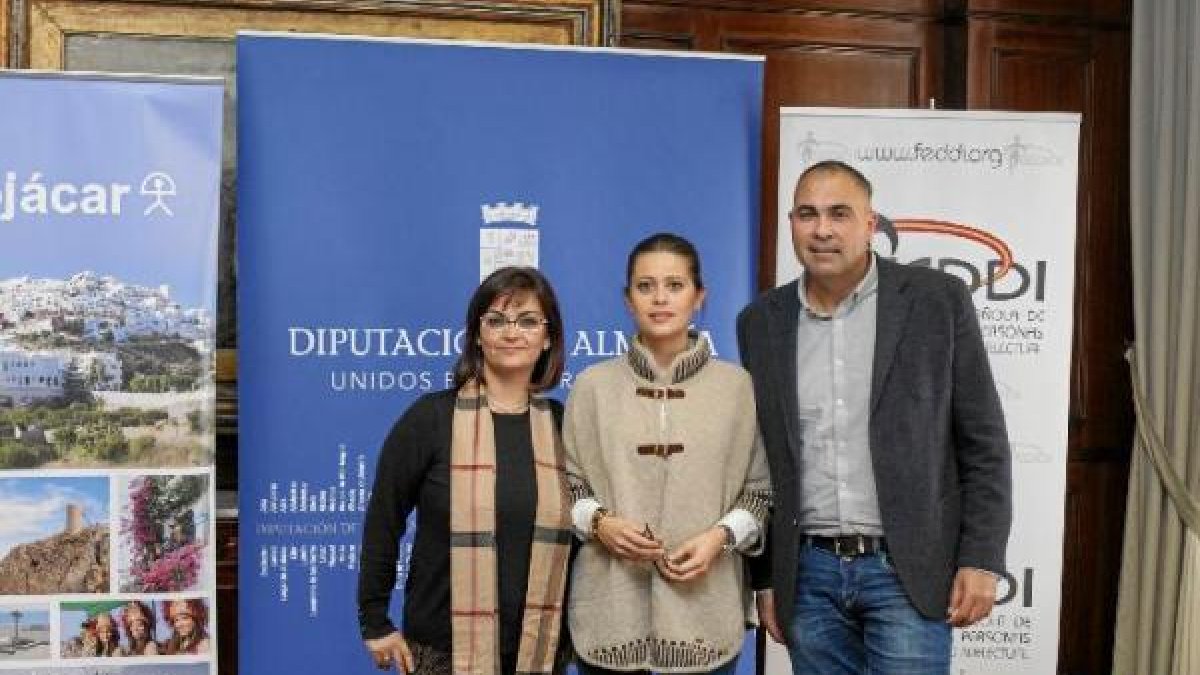 Ángeles Martínez en la presentación del evento.