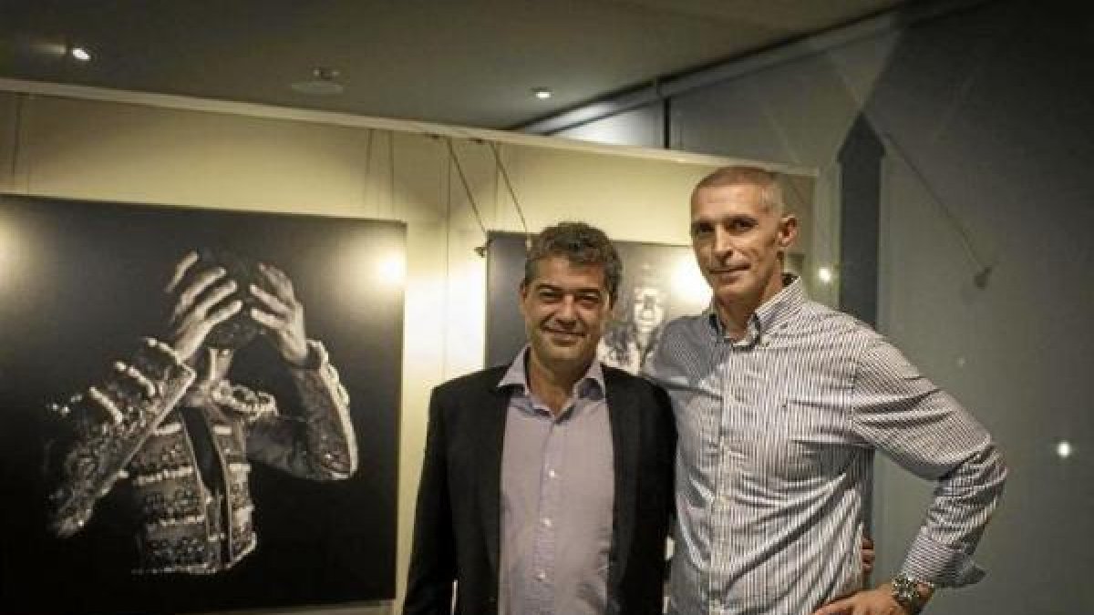 El rector y el autor de ‘Introspecciones’.