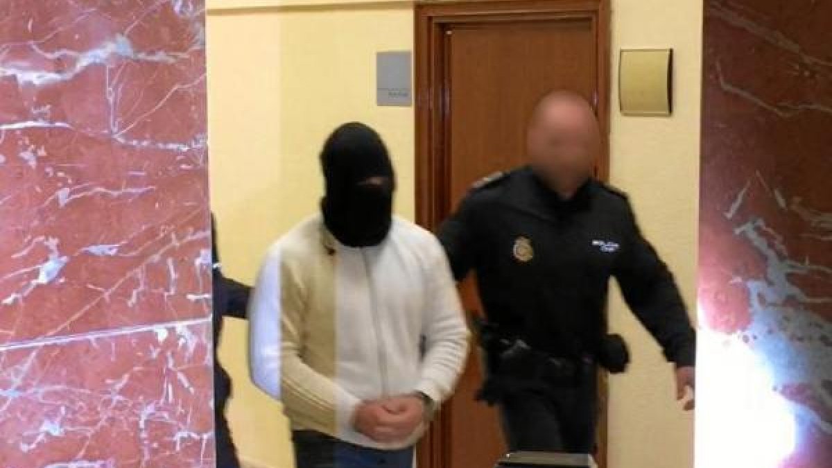 Jonathan Moya llega a la sala de vistas