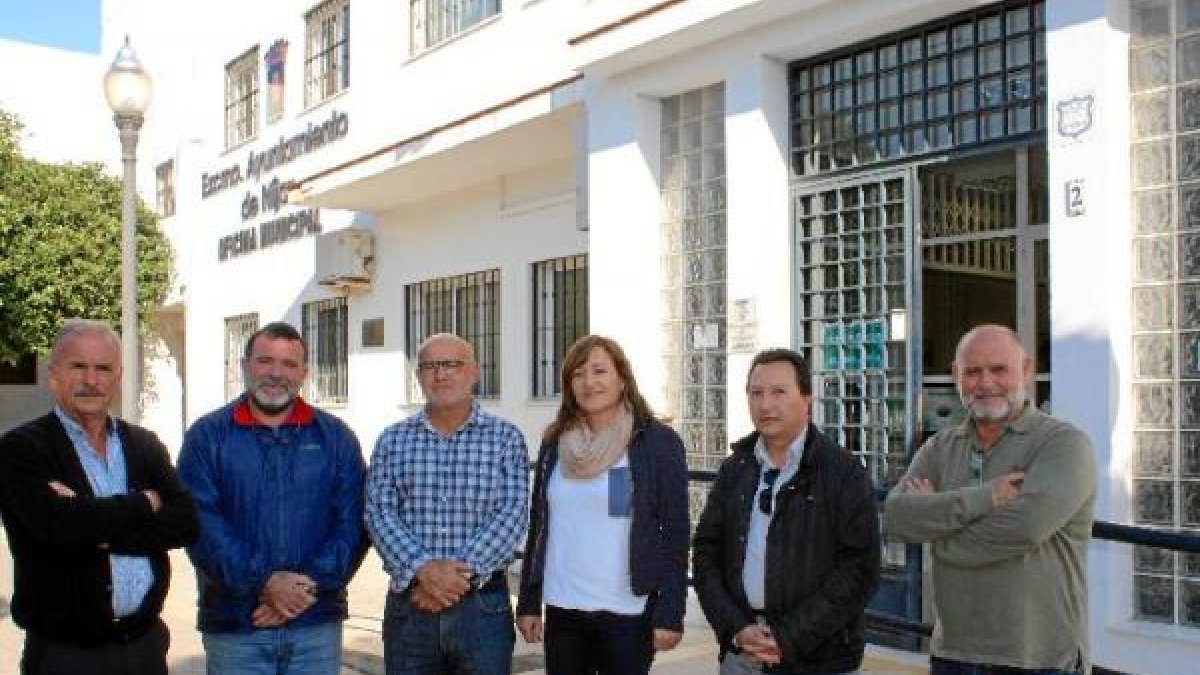 imagen tras la reunión celebrada en las dependencias municipales de Níjar.