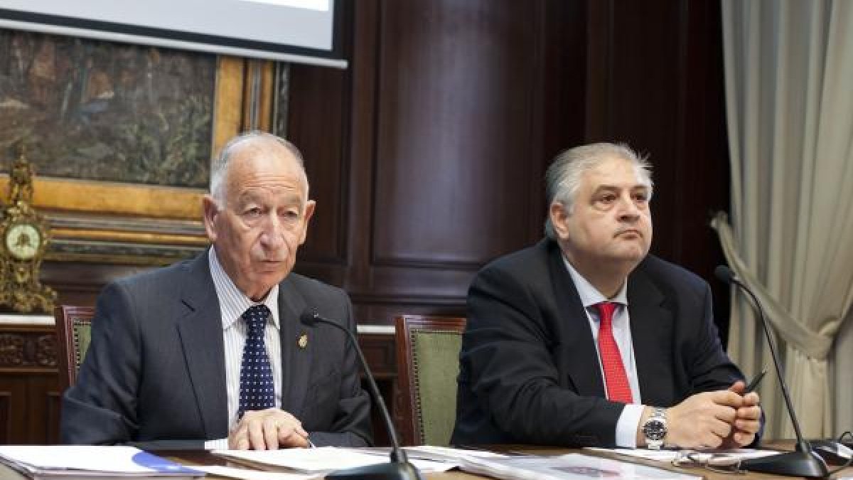 Amat y Alías han presentado las cuentas provinciales.