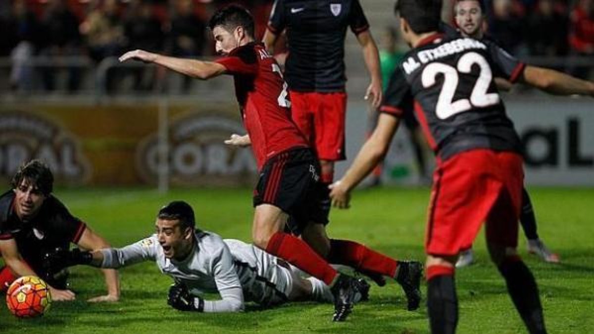 Una jugada del partido.