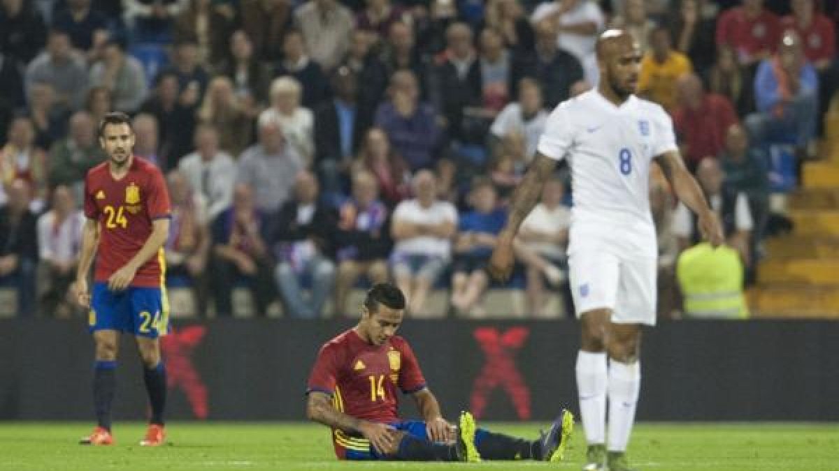 Thiago Alcántara abandona la concentración de España.