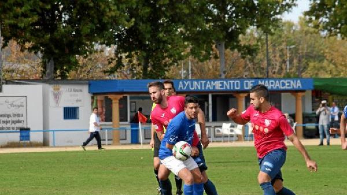 Samu Corral en el partido de Maracena.