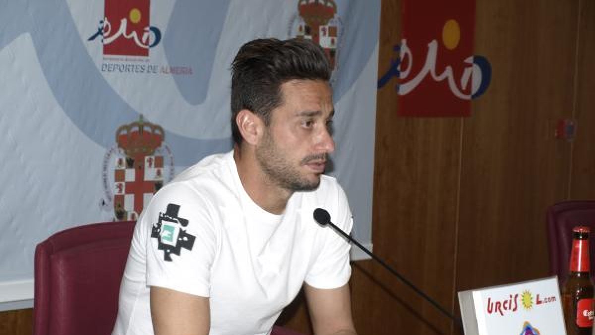 Casto Espinosa en rueda de prensa.