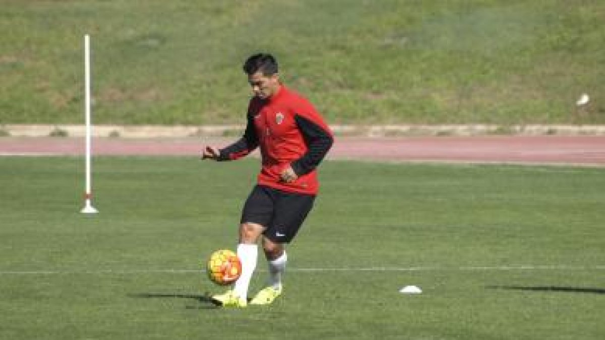 Lolo Reyes en el entrenamiento de este jueves.