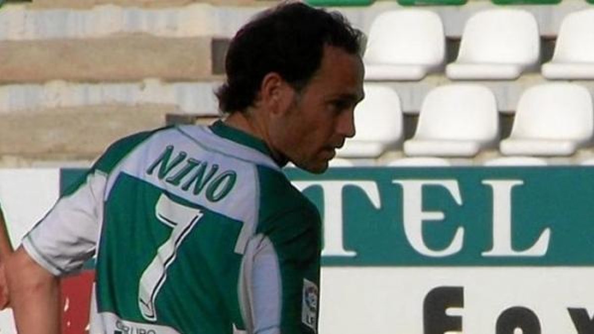 Nino es un ejemplo para los seguidores del Elche.