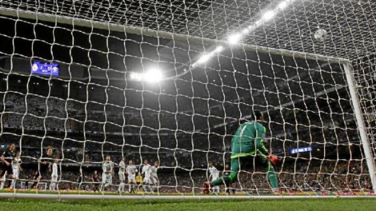 El miedo se apoderó del Santiago Bernabéu.