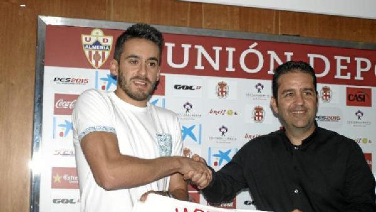 Iago fue uno de los fichajes estrella del Almería.