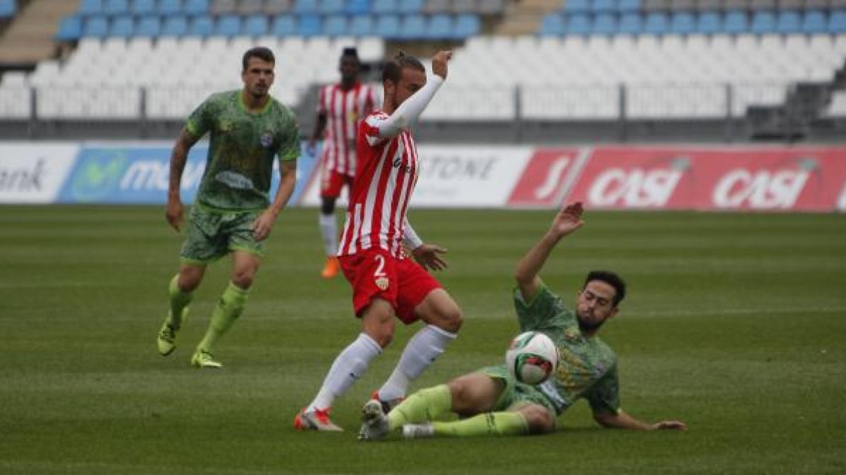 El Almería B viene de caer 0-1 ante La Hoya.