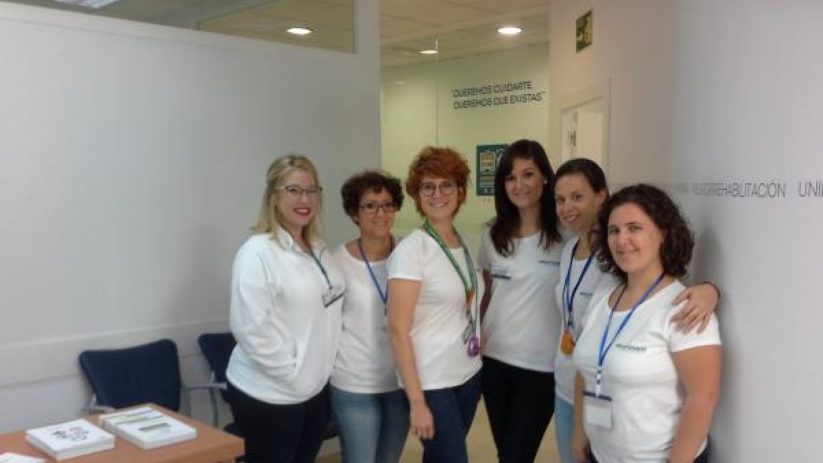 Profesionales sanitarias de Clínica Neurodem en la Semana del Cerebro.