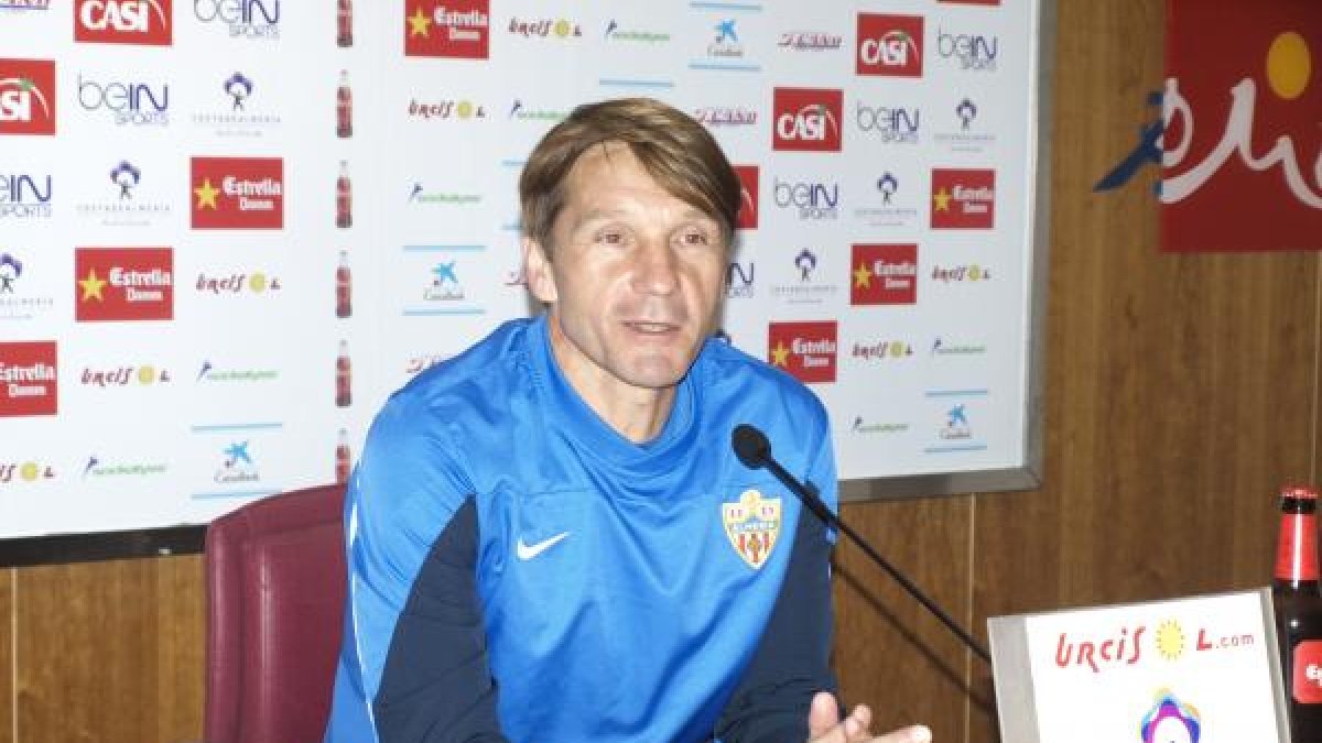 Joan Carrillo en rueda de prensa.