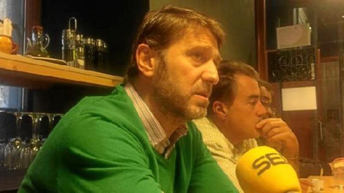 Carlos Suárez en la Cadena SER.