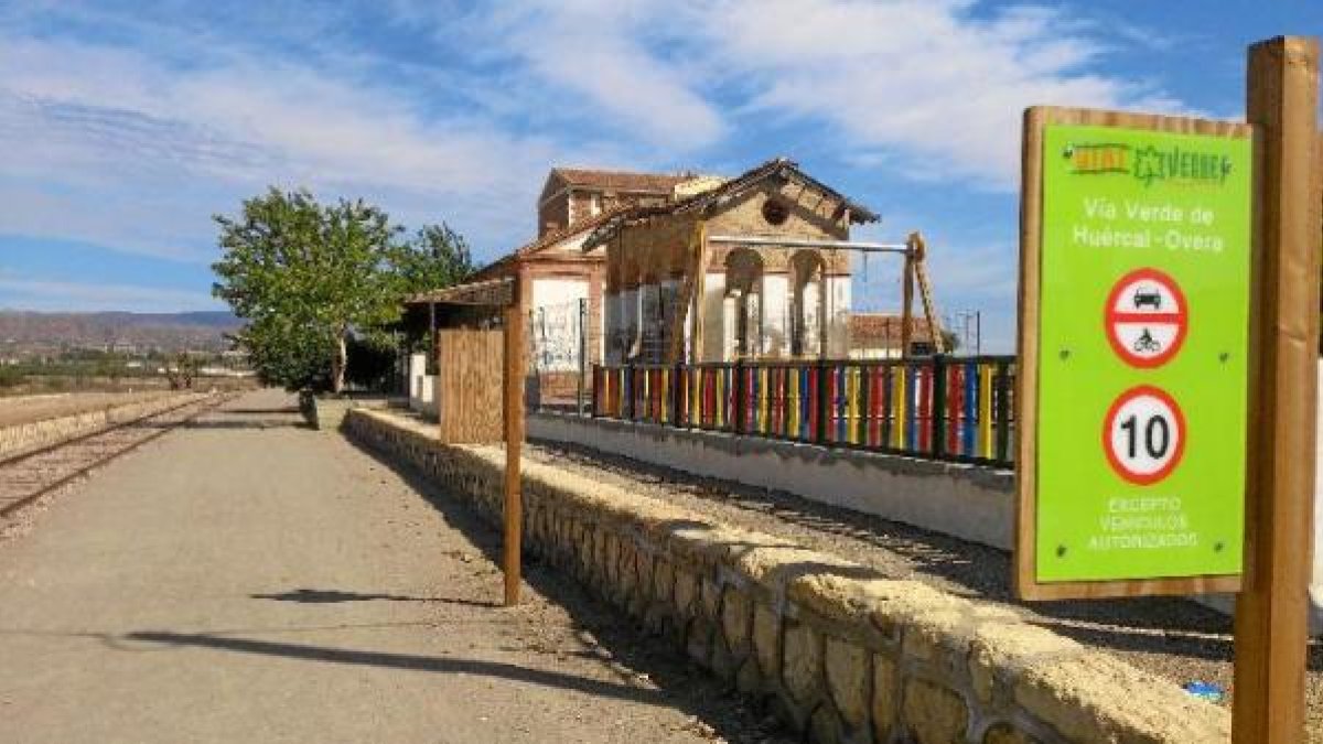 La antigua estación de ferrocarril volverá a abrir sus puertas a vecinos y visitantes del municipio.