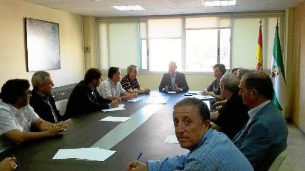 Reunión del delegado con los empresarios