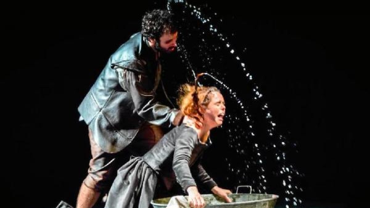 Un momento del montaje que llega esta noche al Teatro Apolo de Almería.