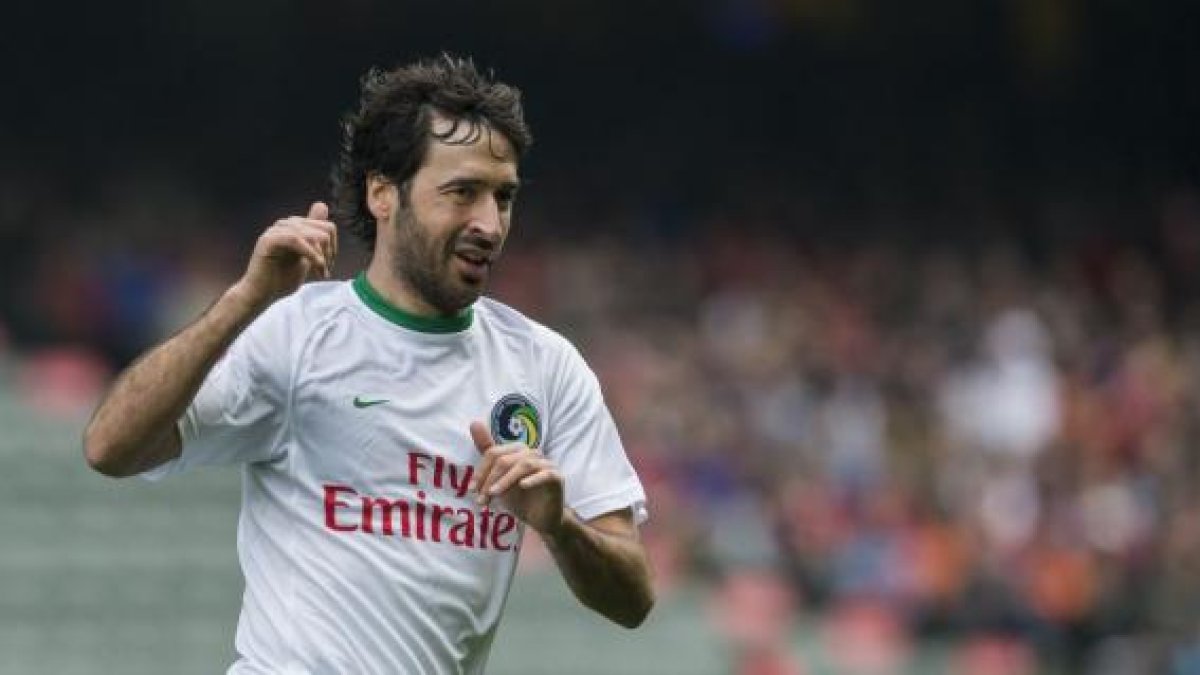 Raúl González colgará las botas en noviembre.