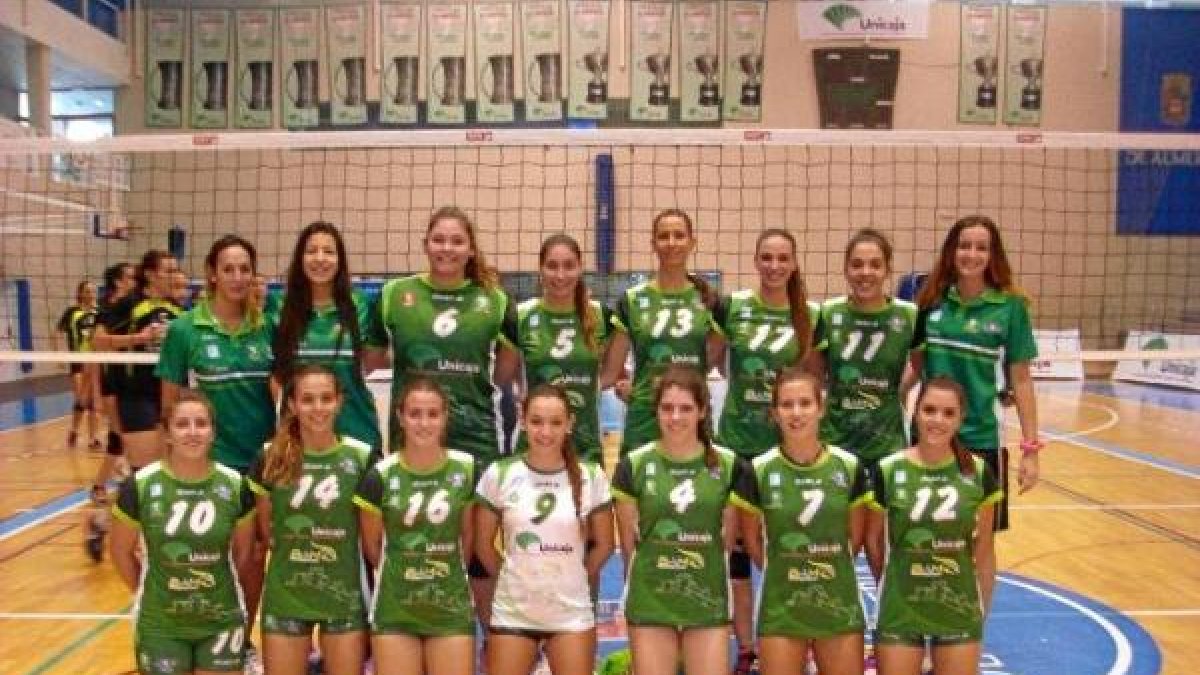 Primera foto de la temporada oficial para Almería Volley.
