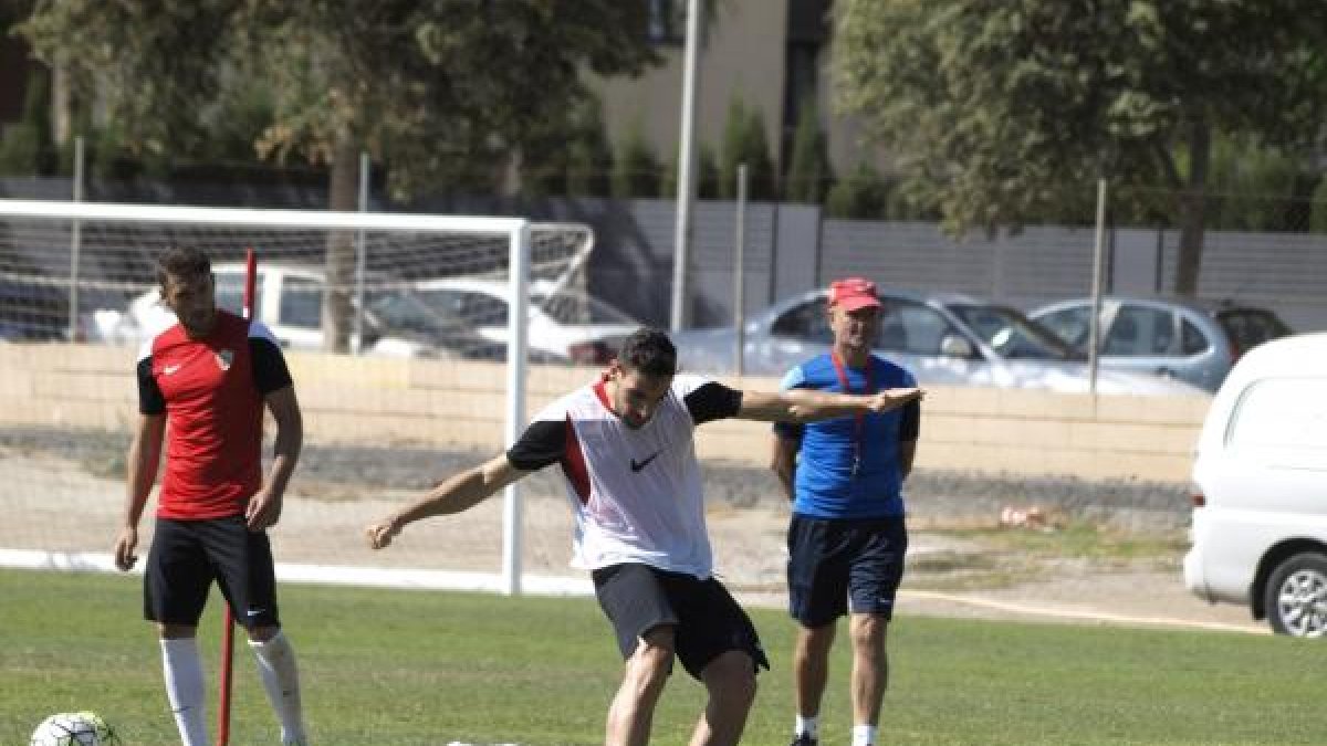 Miguel Rivera tira de cuatro canteranos en la Copa.