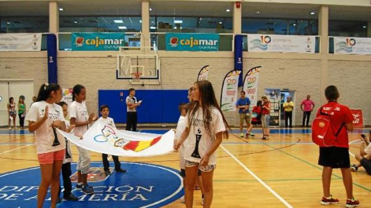 La bandera olímpica.