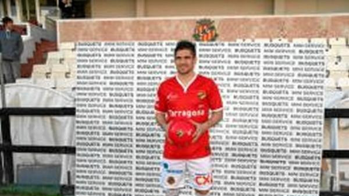 Xisco en su presentación con el Nástic.