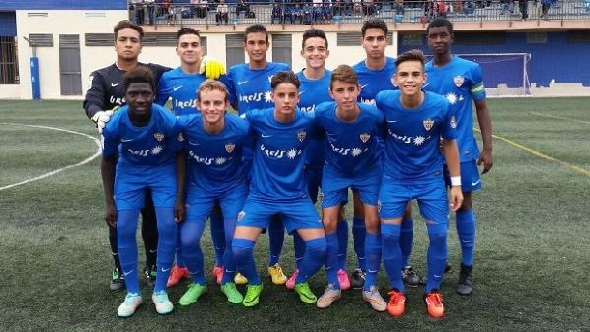 Equipo cadete A del Almería que ganó a domicilio esta jornada.