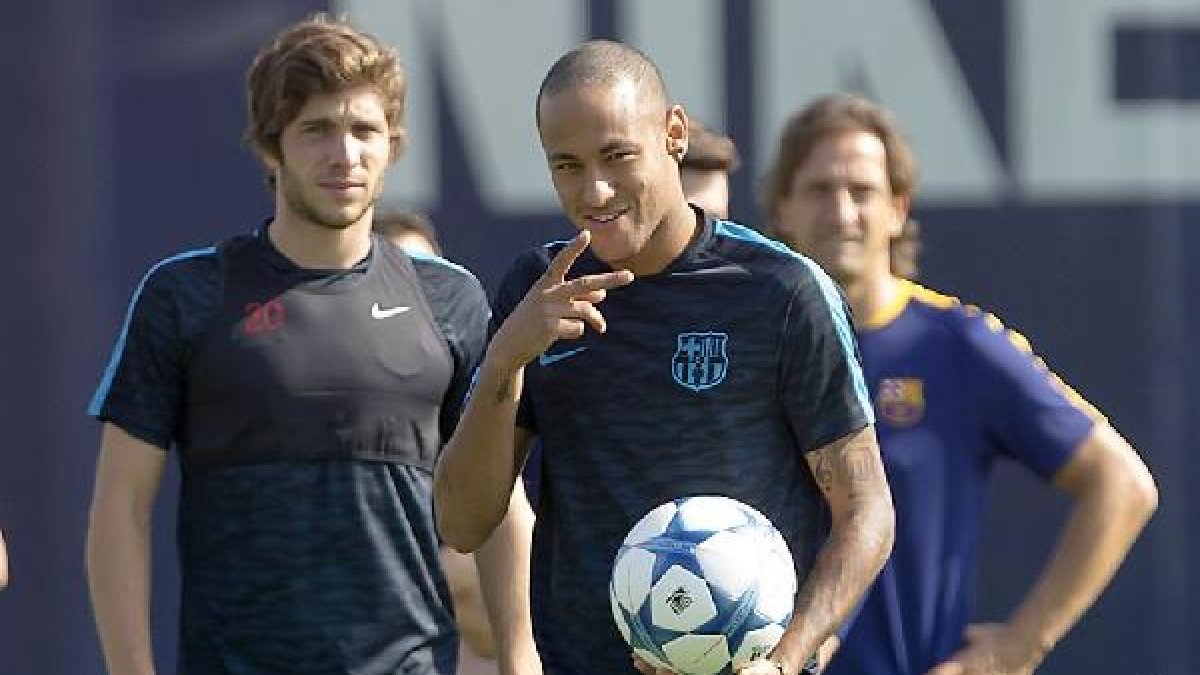 Neymar durante un entrenamiento con el Barça.