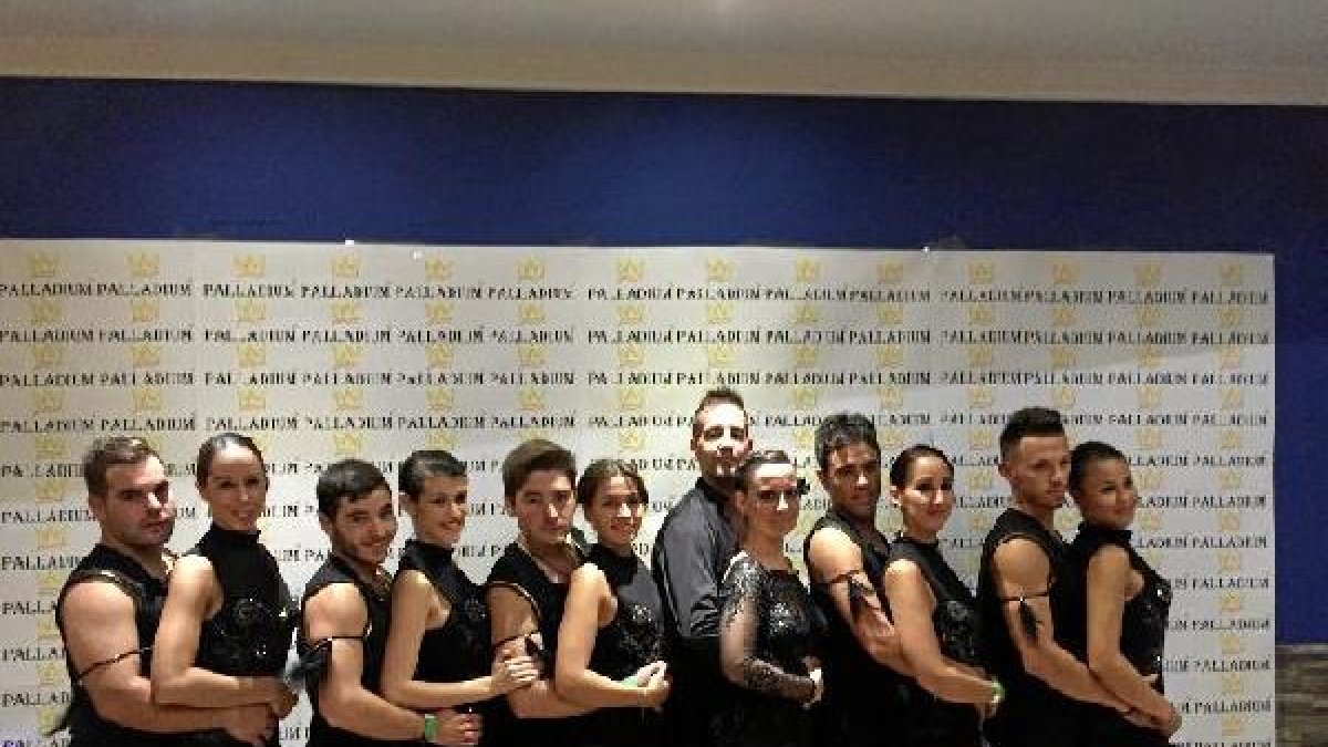 Palladium Company, compañía que ha estrenado un nuevo show, con su director a la cabeza, José Vidal.