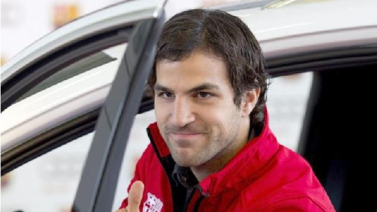 Cesc, en la entrega del coche oficial del Barça. Imagen de archivo.