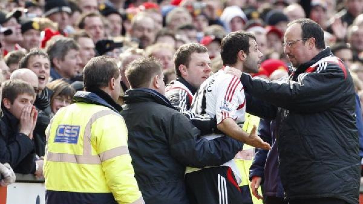 Javier Mascherano y Rafa Benítez en Inglaterra.
