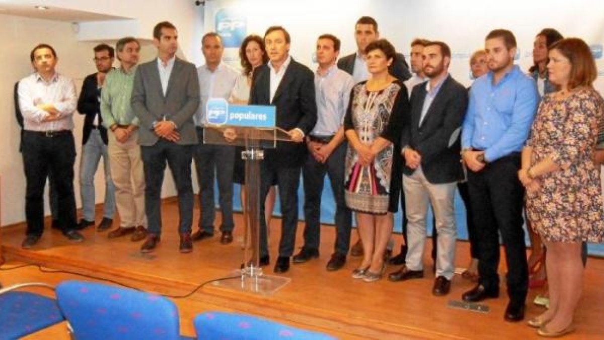Rueda de prensa tras la primera reunión del Comité de Campaña.
