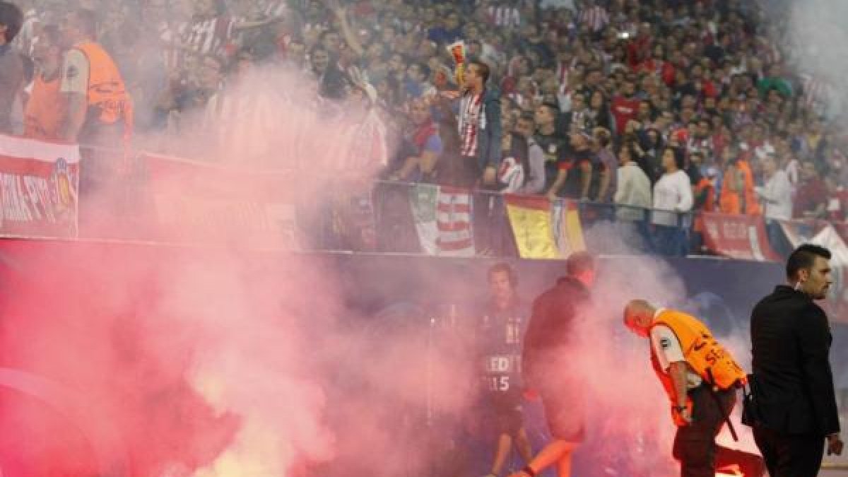 Espectáculo bochornoso vivido en el Calderón.