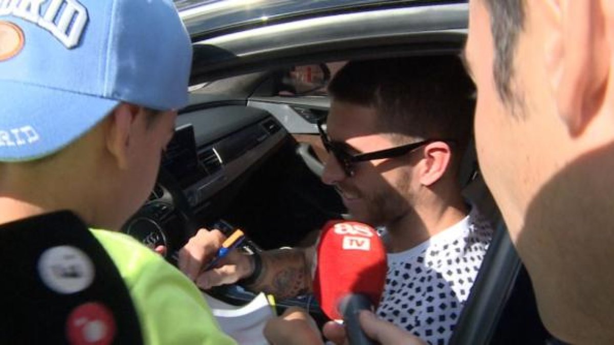 Sergio Ramos saliendo de Valdebebas.