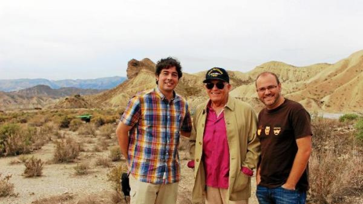 Juan Gabriel García, Enzo G. Castellari y Víctor Matellano, en Tabernas.