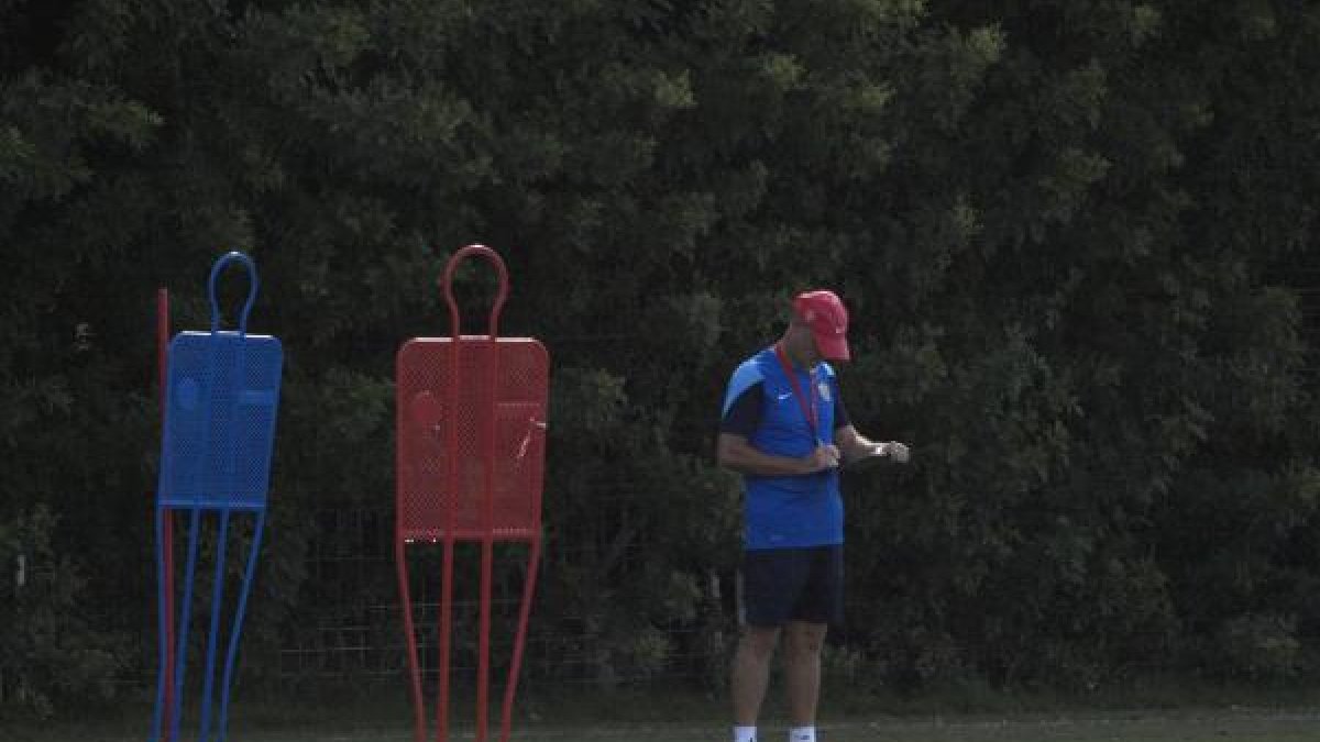 Rivera tiene doble ración de trabajo este jueves.