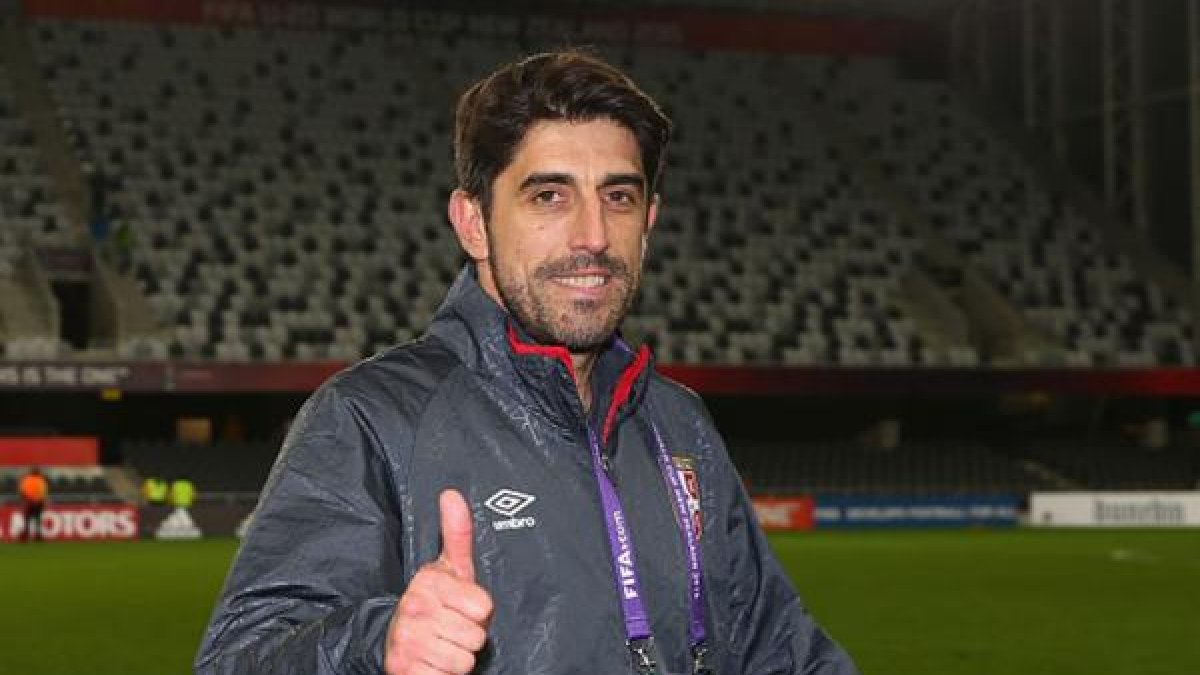 Paunovic dice que no sabe nada del Almería.