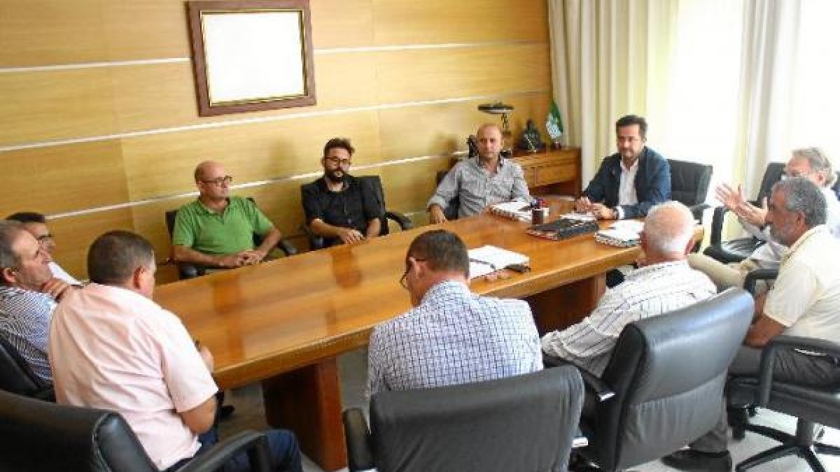 Reunión celebrada ayer en el Ayuntamiento.