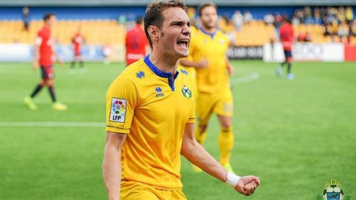 David Rodríguez tiene la receta para salir de Segunda División.