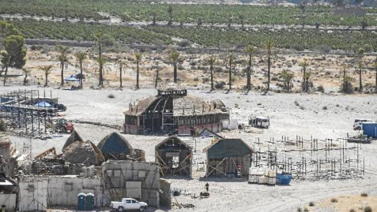 Decorados para la serie en El Chorrillo.