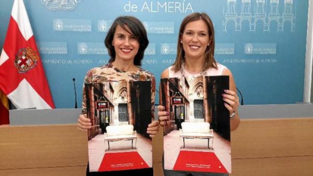 Lola Parra y Ana Martínez Labella, esta mañana.